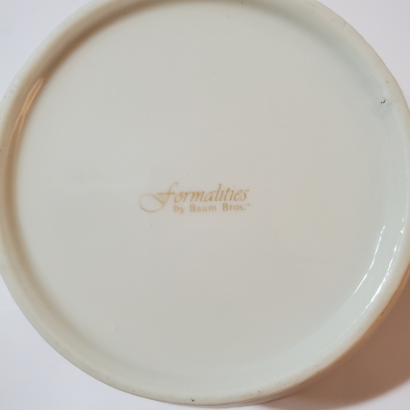 Formalities By Baum Bros. Vintage Victorian Rose Trinket Basket - Picture 4 of 12